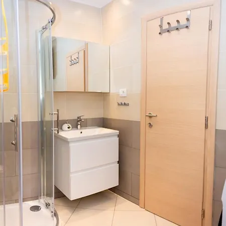 App Roko 3 Apartamento Poreč