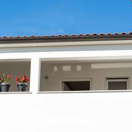 Apartman App Roko 3 *