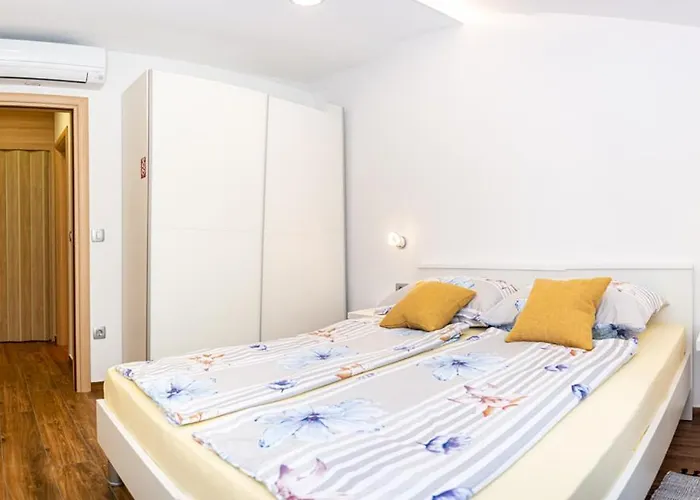 Apartman App Roko 3 *