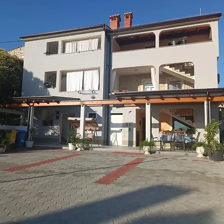 App Roko 3 Apartment *